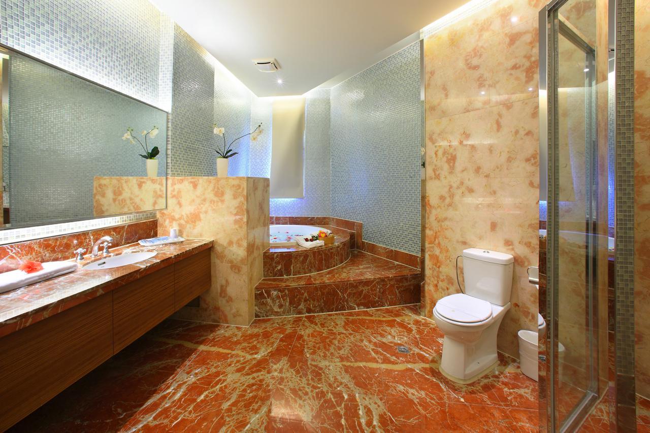 Spring Hotel Taichung Esterno foto